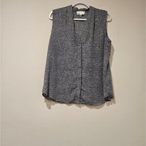 Nordstrom Rack Gray and White Sleeveless Blouse, Size Large